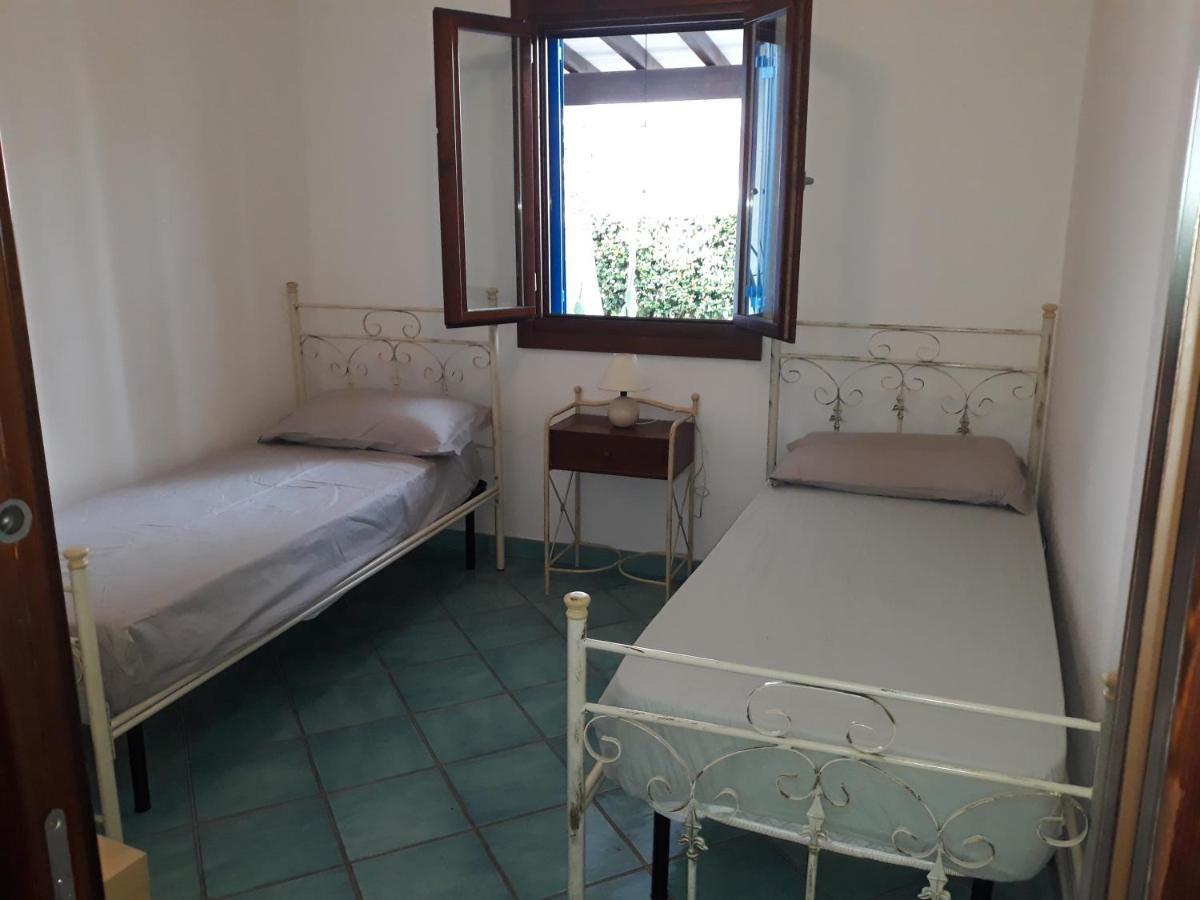 Villa In Villaggio Porto Cesareo Eksteriør billede