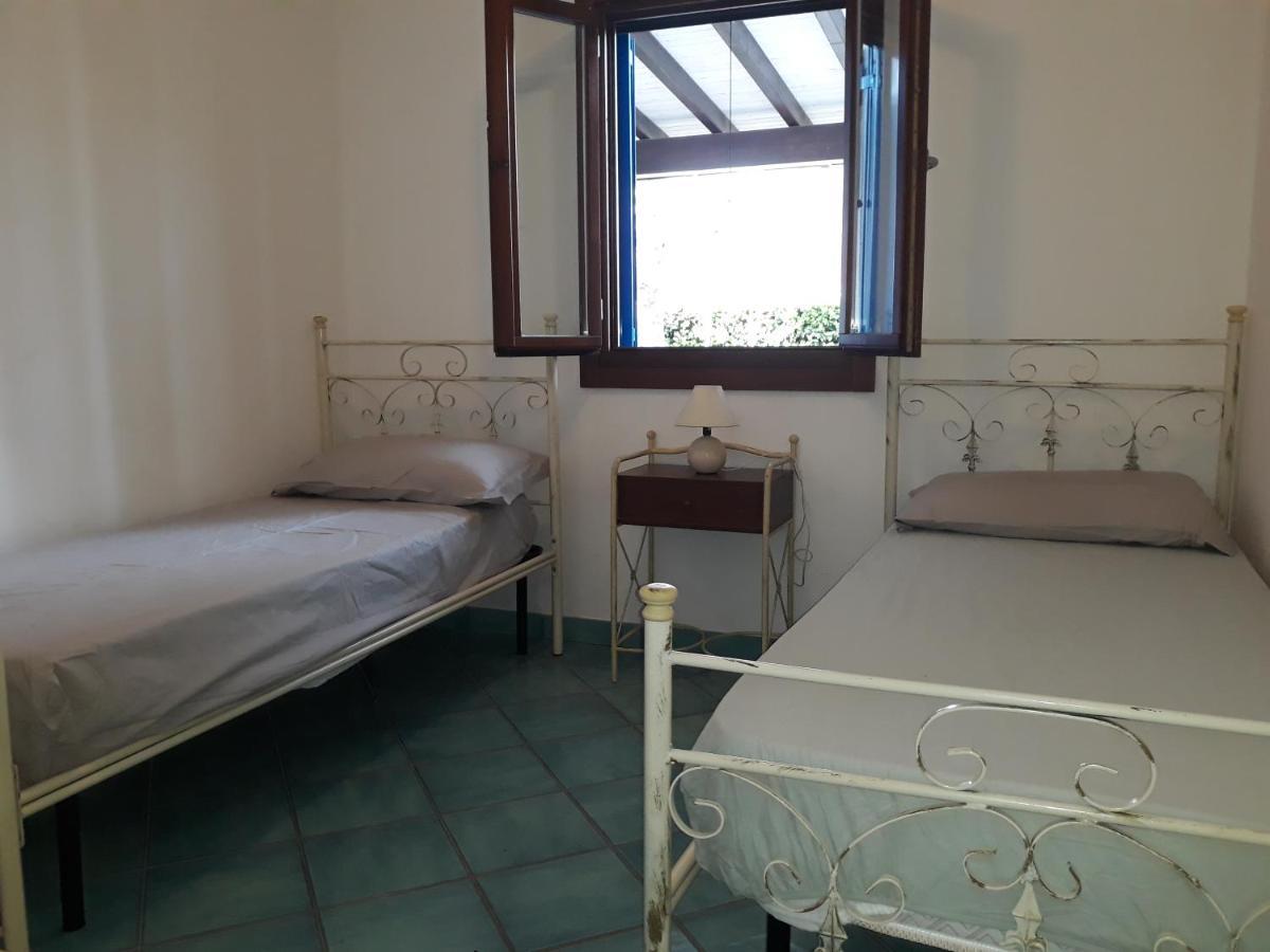 Villa In Villaggio Porto Cesareo Eksteriør billede