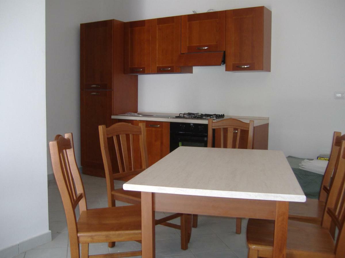Villa In Villaggio Porto Cesareo Eksteriør billede