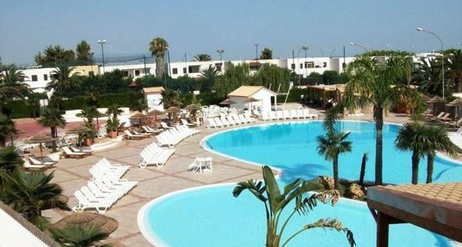 Villa In Villaggio Porto Cesareo Eksteriør billede